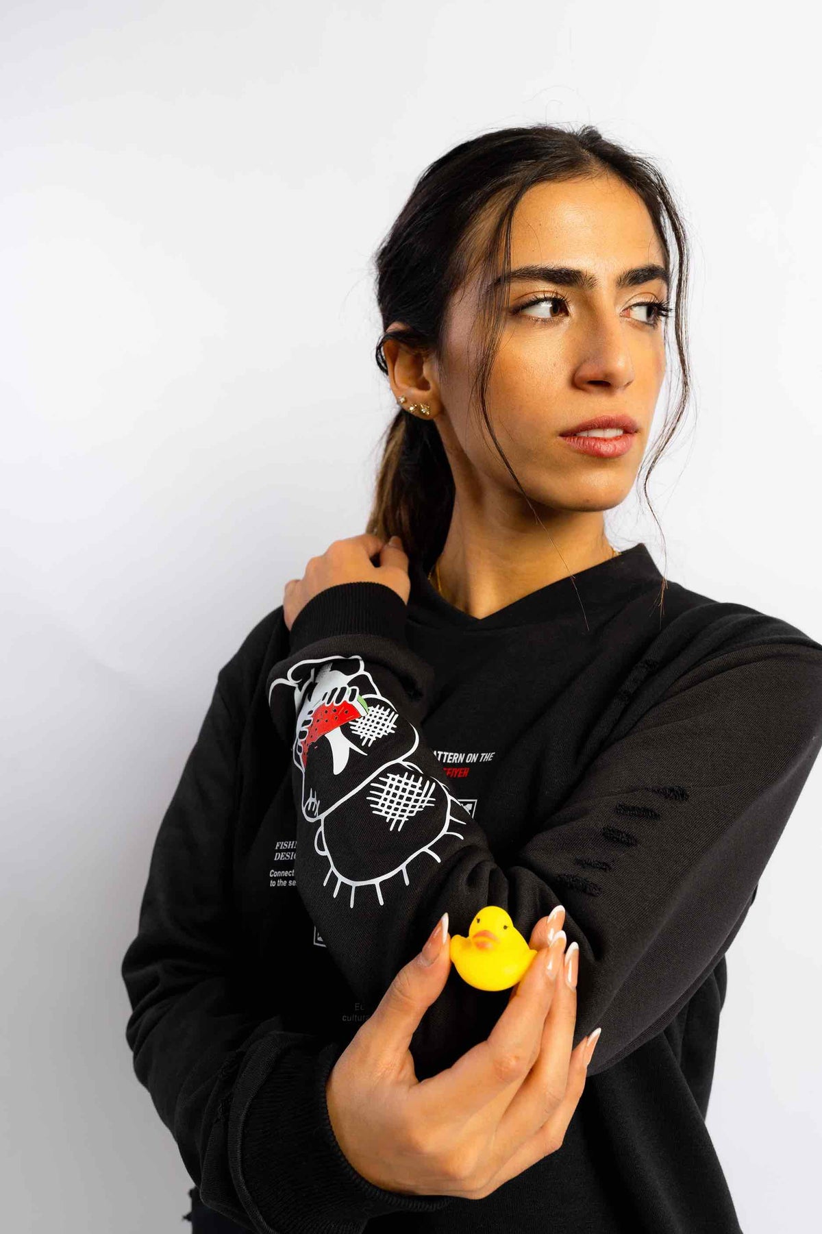 Para Palestina sweatshirt in Black by designedbyDucky